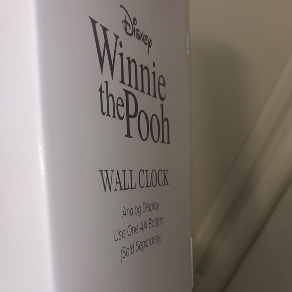 Disney Winnie-the-Pooh Wall Clock - Picture 7 of 7